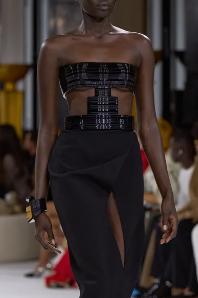 Look 140